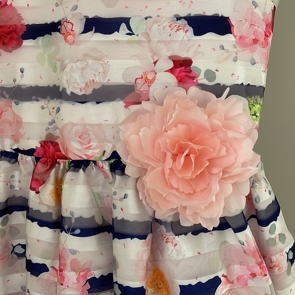 Bonnie Jean Sleeveless Girls Dress Floral with rose on waist, size 12 - Picture 4 of 14